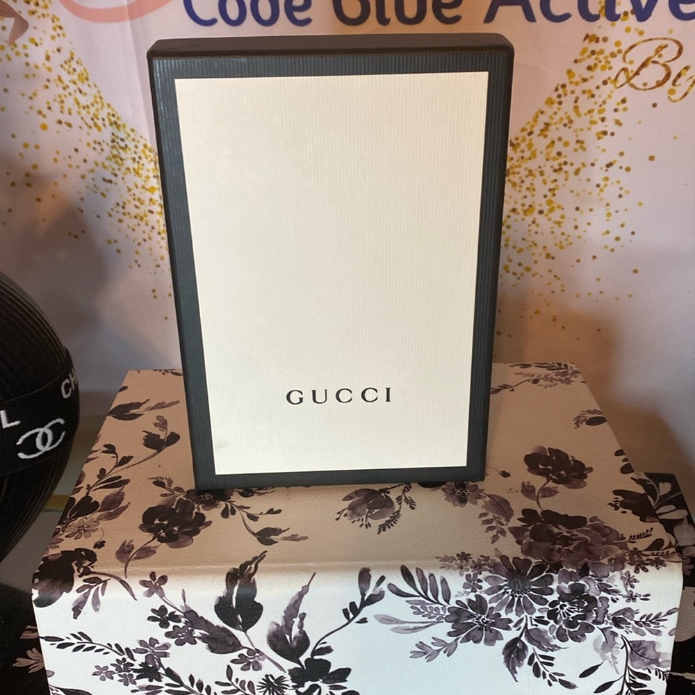 Gucci gift box